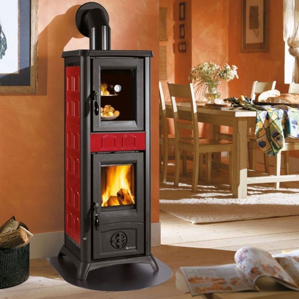 Ιταλική ξυλόσομπα με φούρνο La Nordica Gemma Forno κόκκινη, 7.3kW | Σόμπες ξύλου | Ξυλόσομπες |